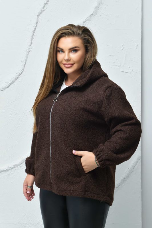 Куртка жіноча з капюшоном тканина букле "баранець" колір шоколадний